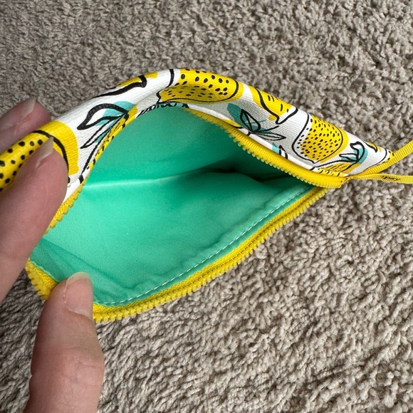 Ipsy Lemon Print Makeup Cosmetic Bag Pouch with Gold Zipper Summer Bright Spring - Picture 9 of 10